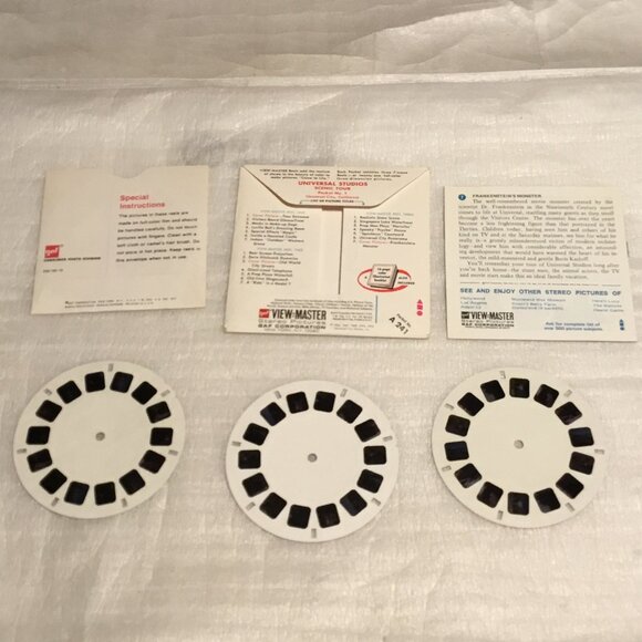 2 View Master 3-reel packets of Universal Studios 1969 & 1974 w/ booklets - Picture 5 of 15